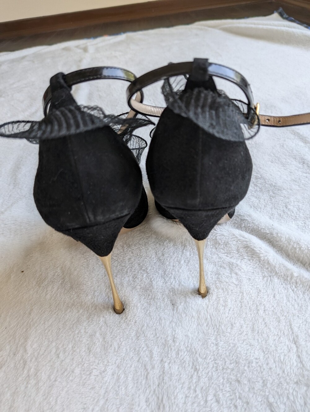 Nicholas Kirkwood Black Suede Heels With Lace Appliques - Picture 6 of 8